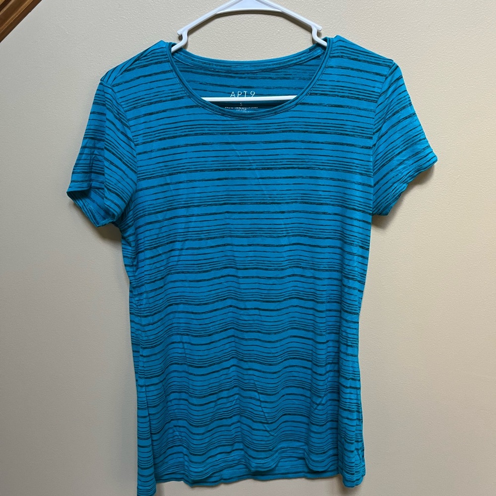 Apt 9 essential t shirt